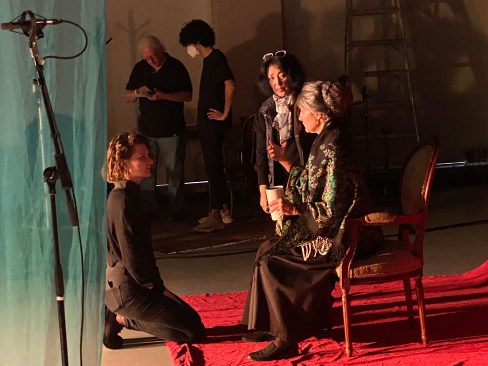 Sketches from a Poet's Life - Created by Natasa Ramer, Starring Diana Shortes as Anna Akhmatova and Kathy Randels as Valya - videography by Sarah Rochis