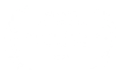 best-director-moscow-nights-a-non-fictional-war-oleksandra-baskos-london-women-film-awards-wreath-2webpWHITE
